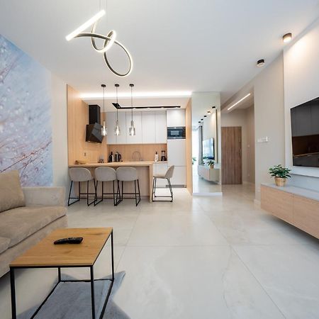 Apartament Z Wielkim Tarasem Morska 2 Rewal 50M Do Morza Ngoại thất bức ảnh